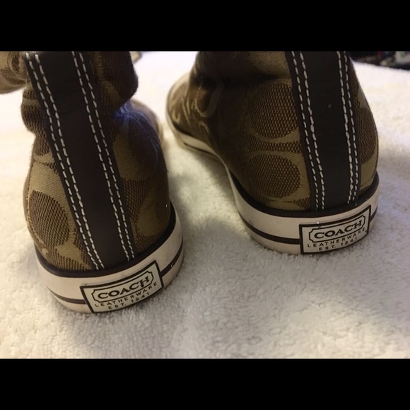 Brand New Stylish Hi-Top Bonney Sneakers By COACH - Box 50 - Picture 4 of 5